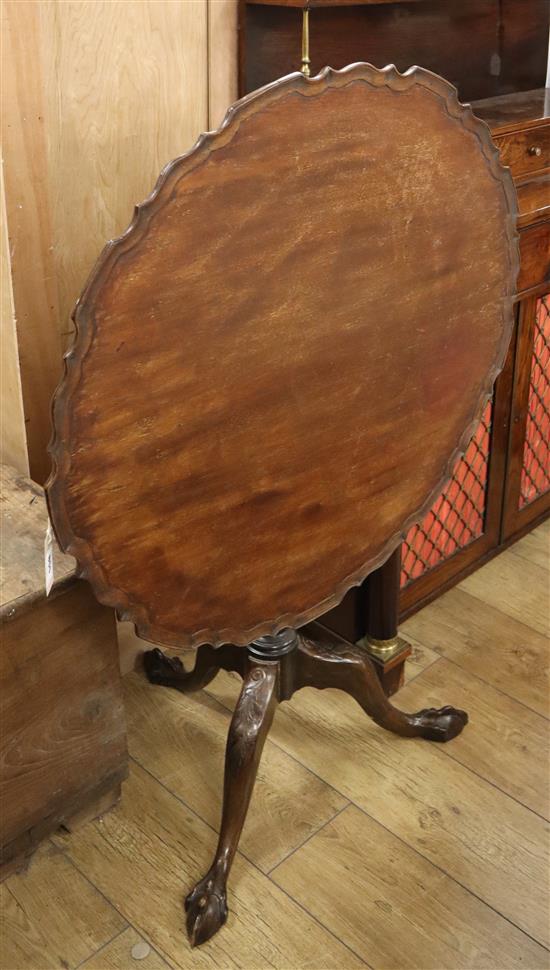 A Georgian style mahogany piecrust tilt top table Diameter 80cm